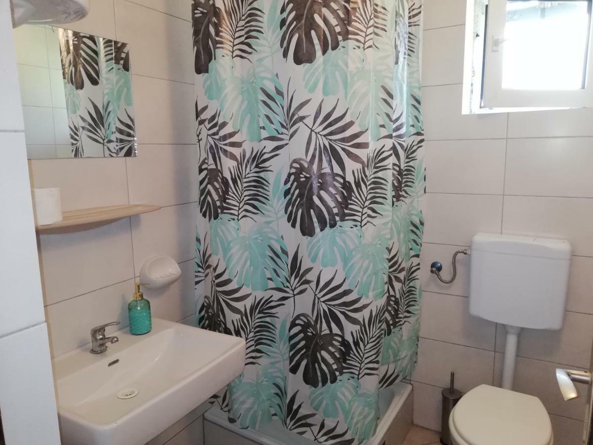 Sobe Zimmer Rooms Nika Tusilovic エクステリア 写真