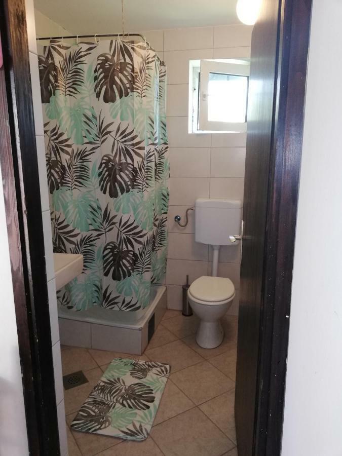 Sobe Zimmer Rooms Nika Tusilovic エクステリア 写真