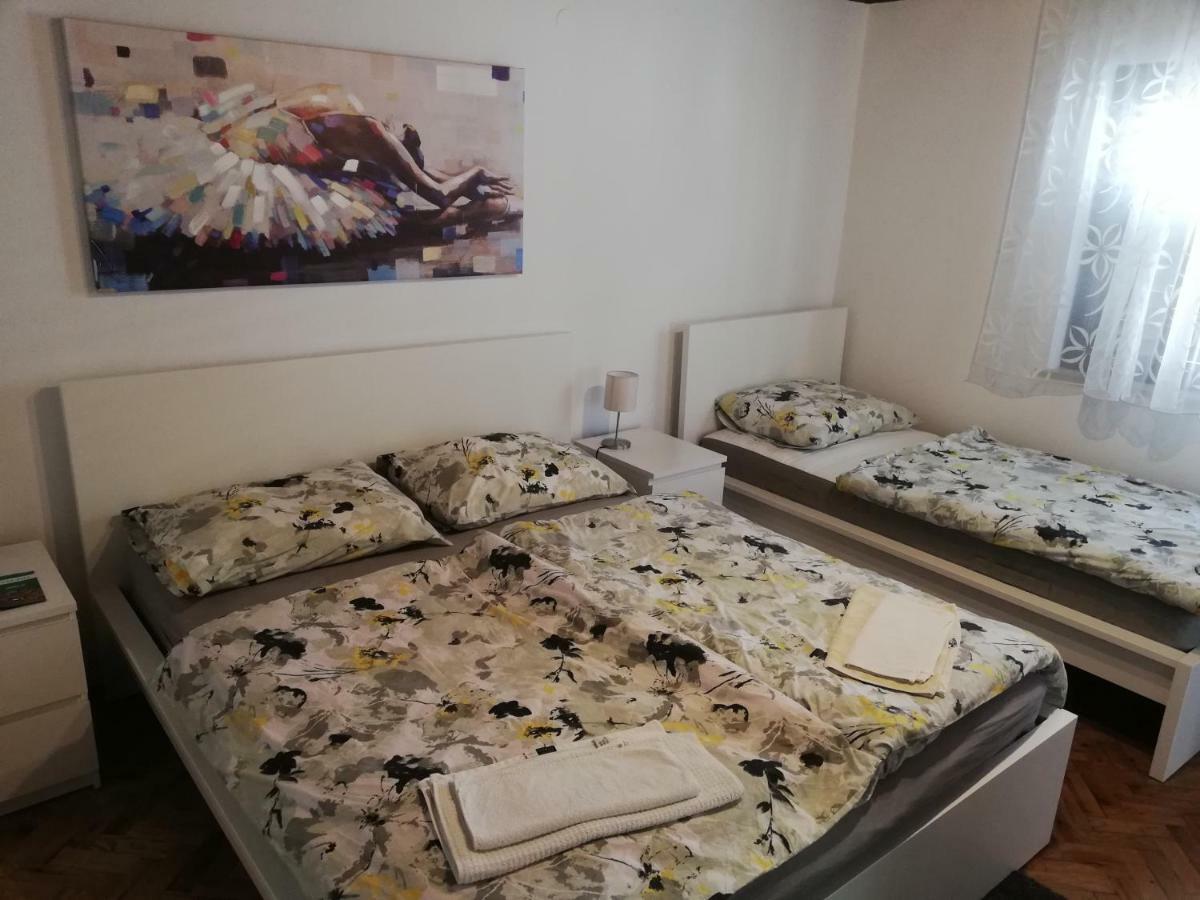 Sobe Zimmer Rooms Nika Tusilovic エクステリア 写真